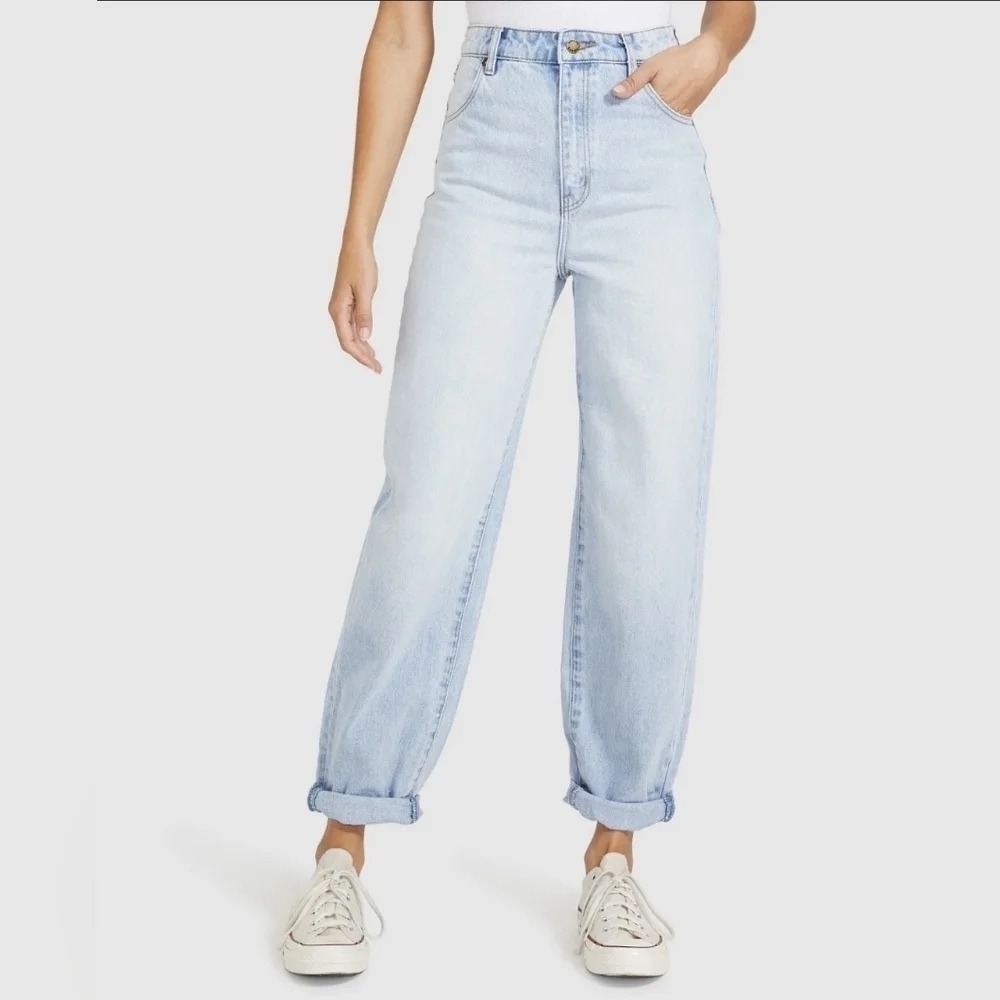 Rolla's  | Genie Balloon Jeans Light Wash High Rise 80s Tapered Size 28